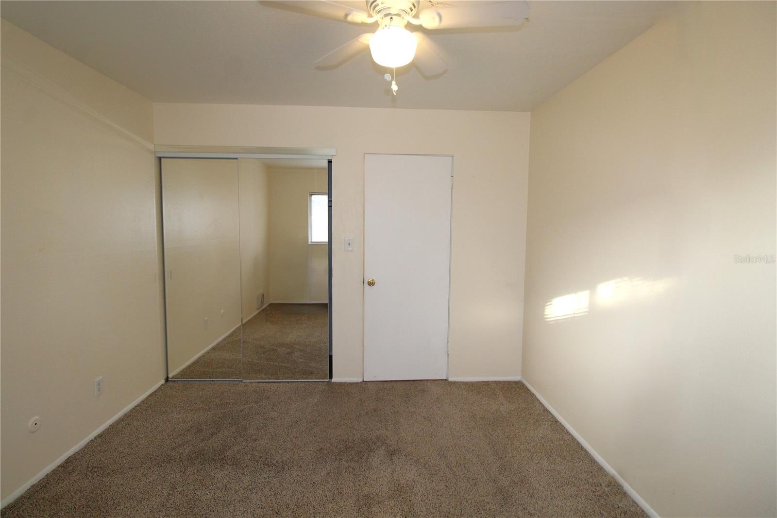 3001 BEE RIDGE RD #117 photo 4