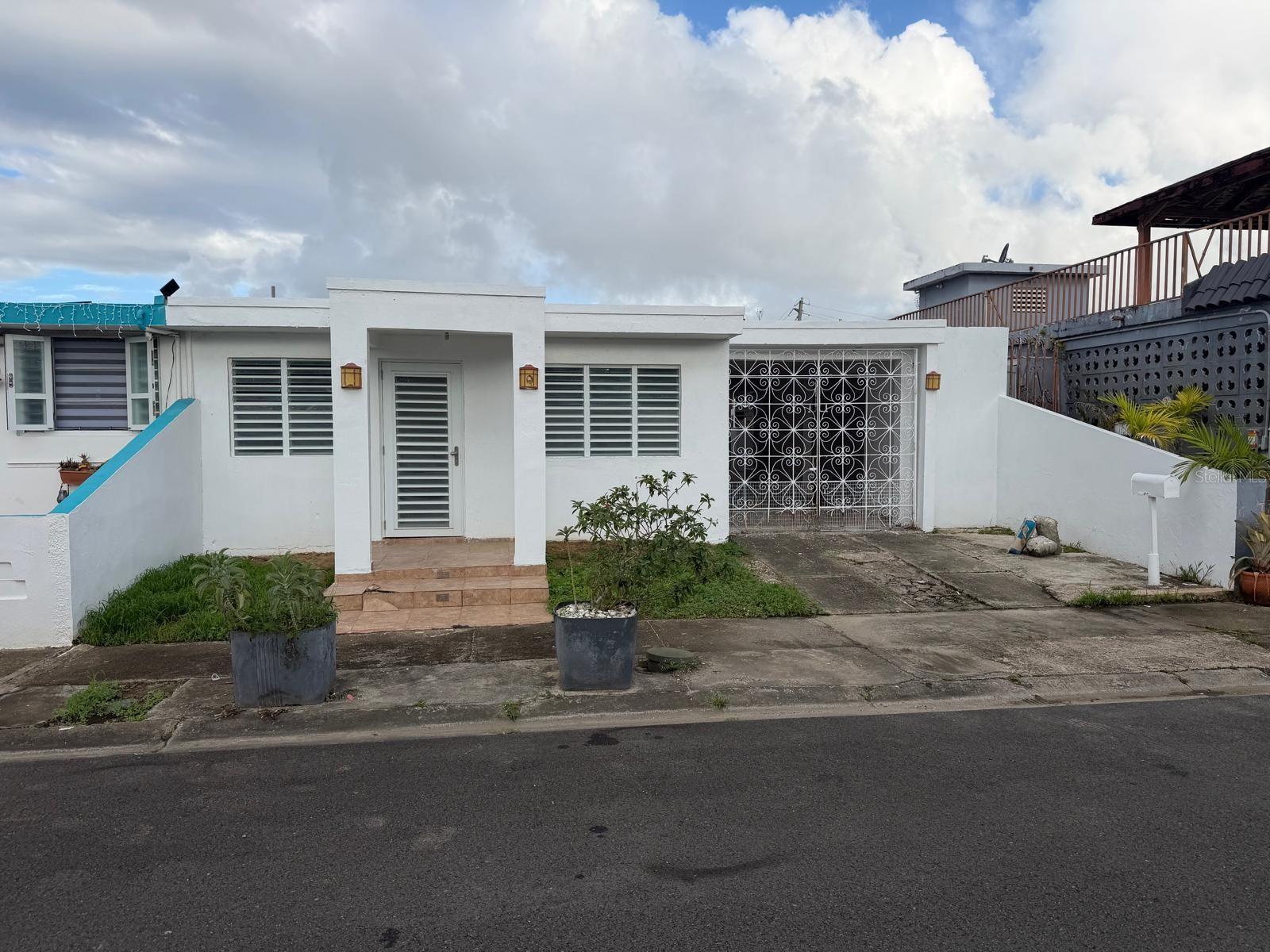 Single Family Residence