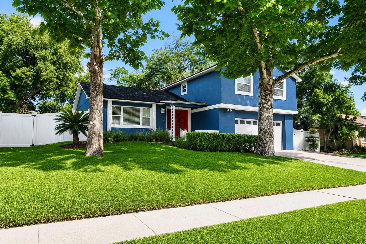1850 ASTER DR photo 2