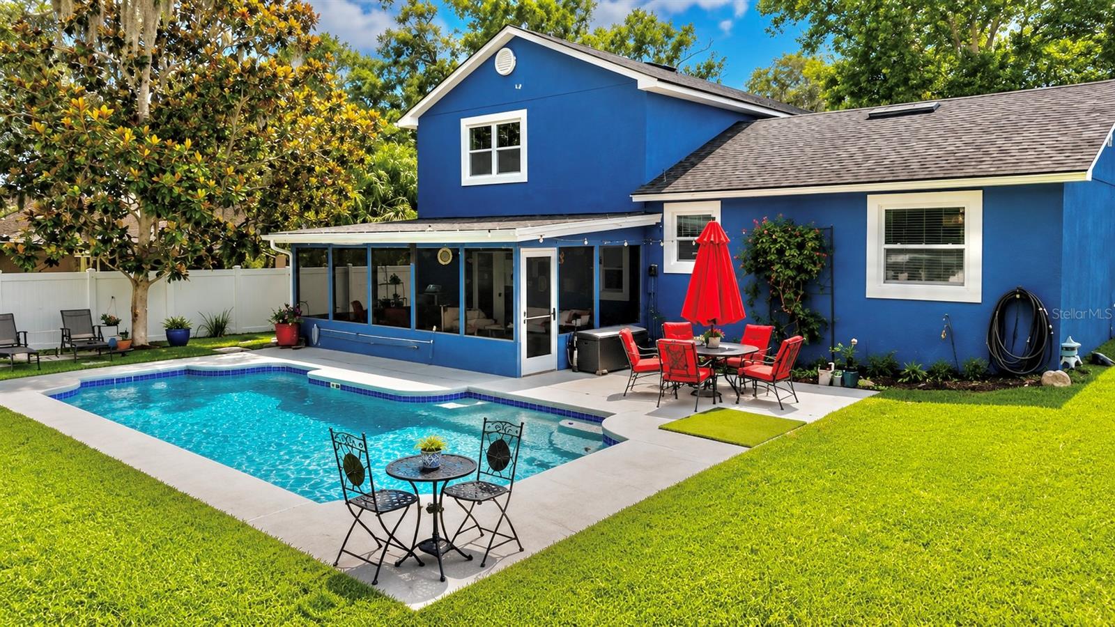 1850 ASTER DR photo 4