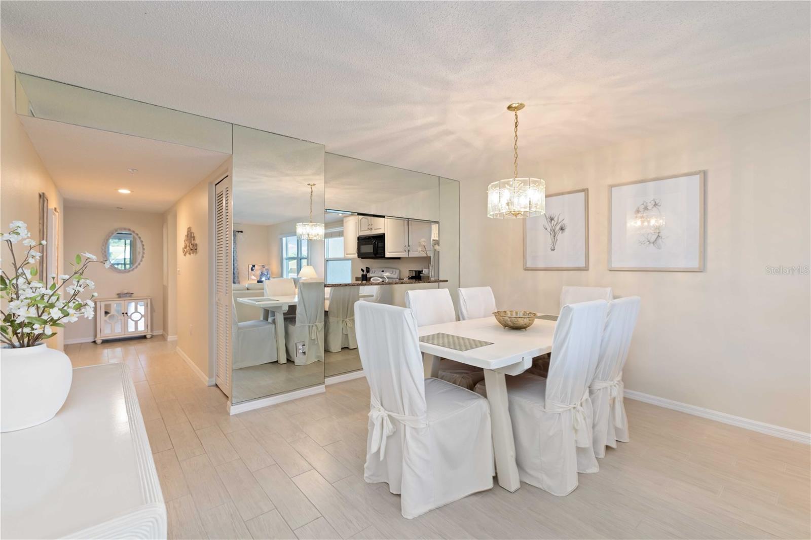 9300 CLUBSIDE CIR #1208 photo 5