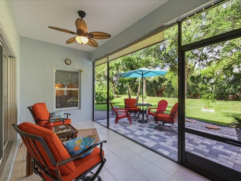 2816 SUNCOAST LAKES BLVD photo 3