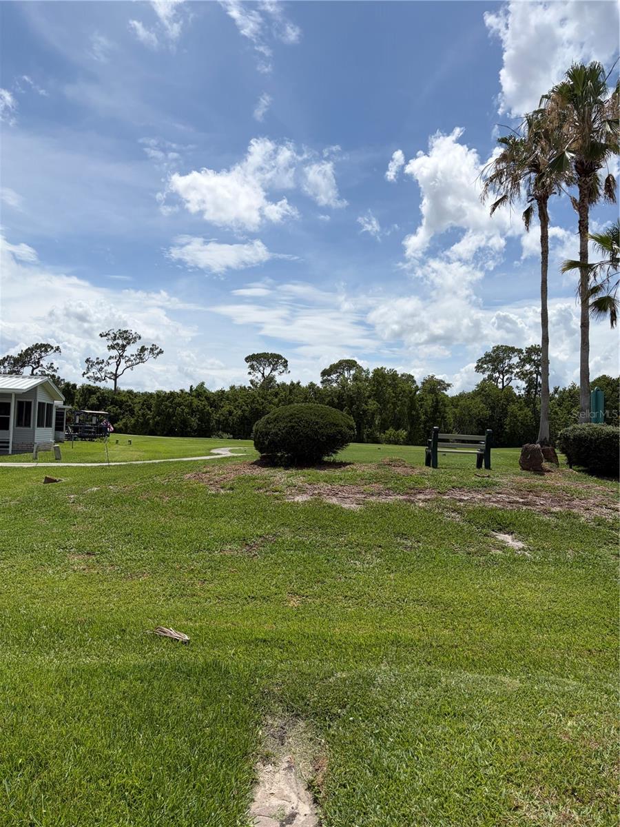 44 LEOPOLD LN photo 3