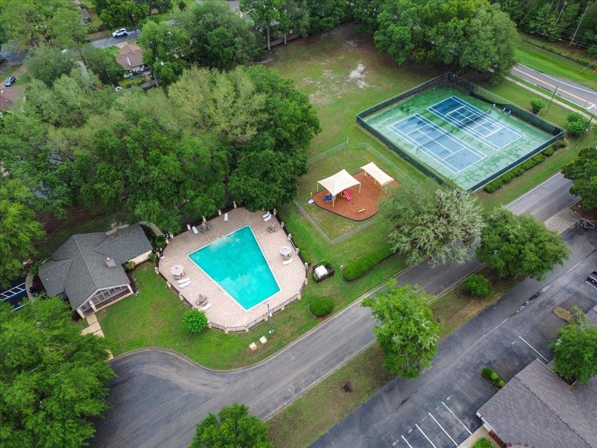 3758 NW 56TH LN photo 2