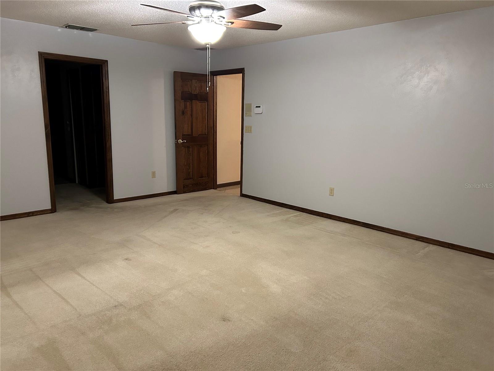 43 WINDING CREEK WAY photo 5
