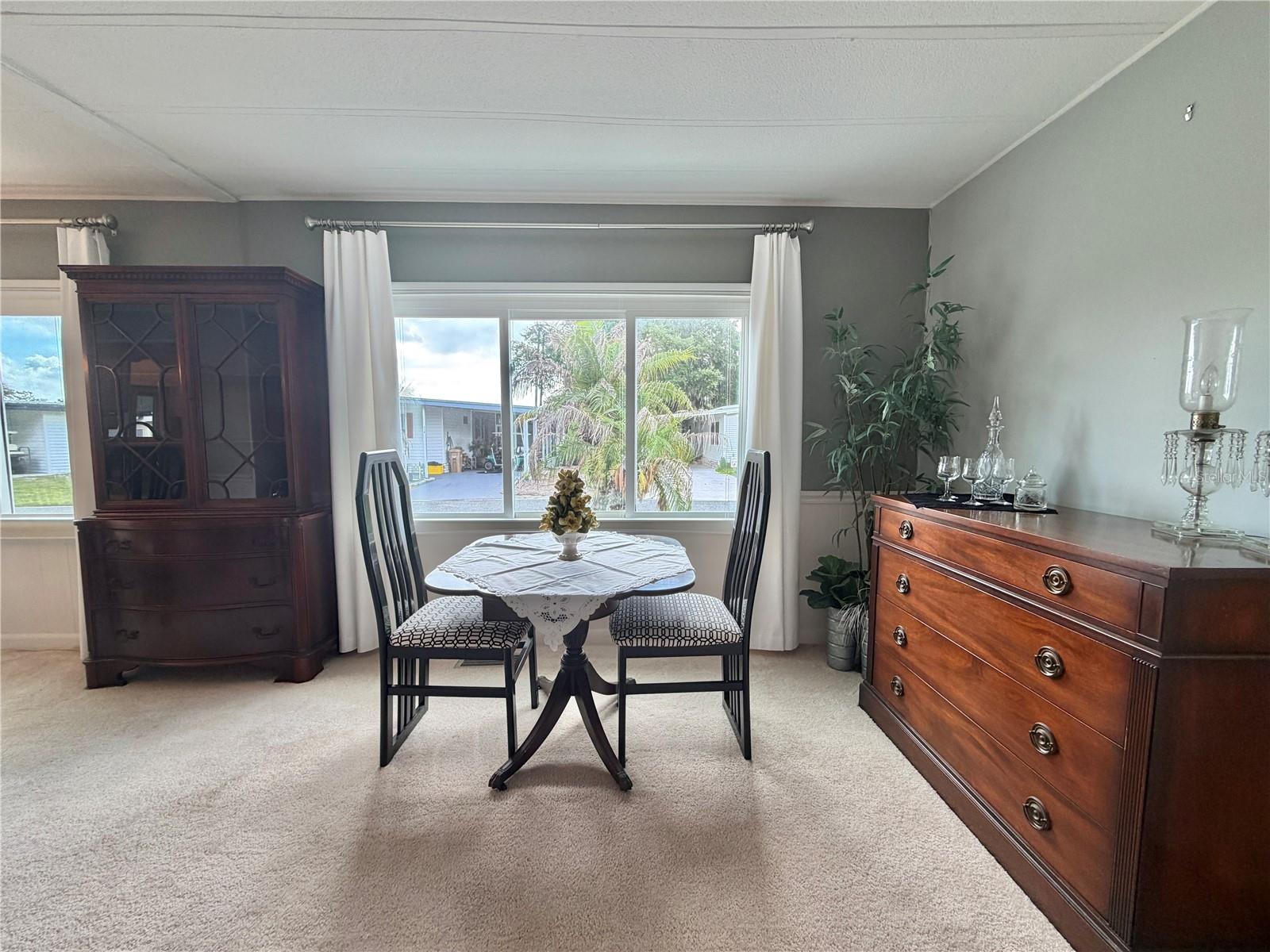 101 TAMARISK WAY photo 2