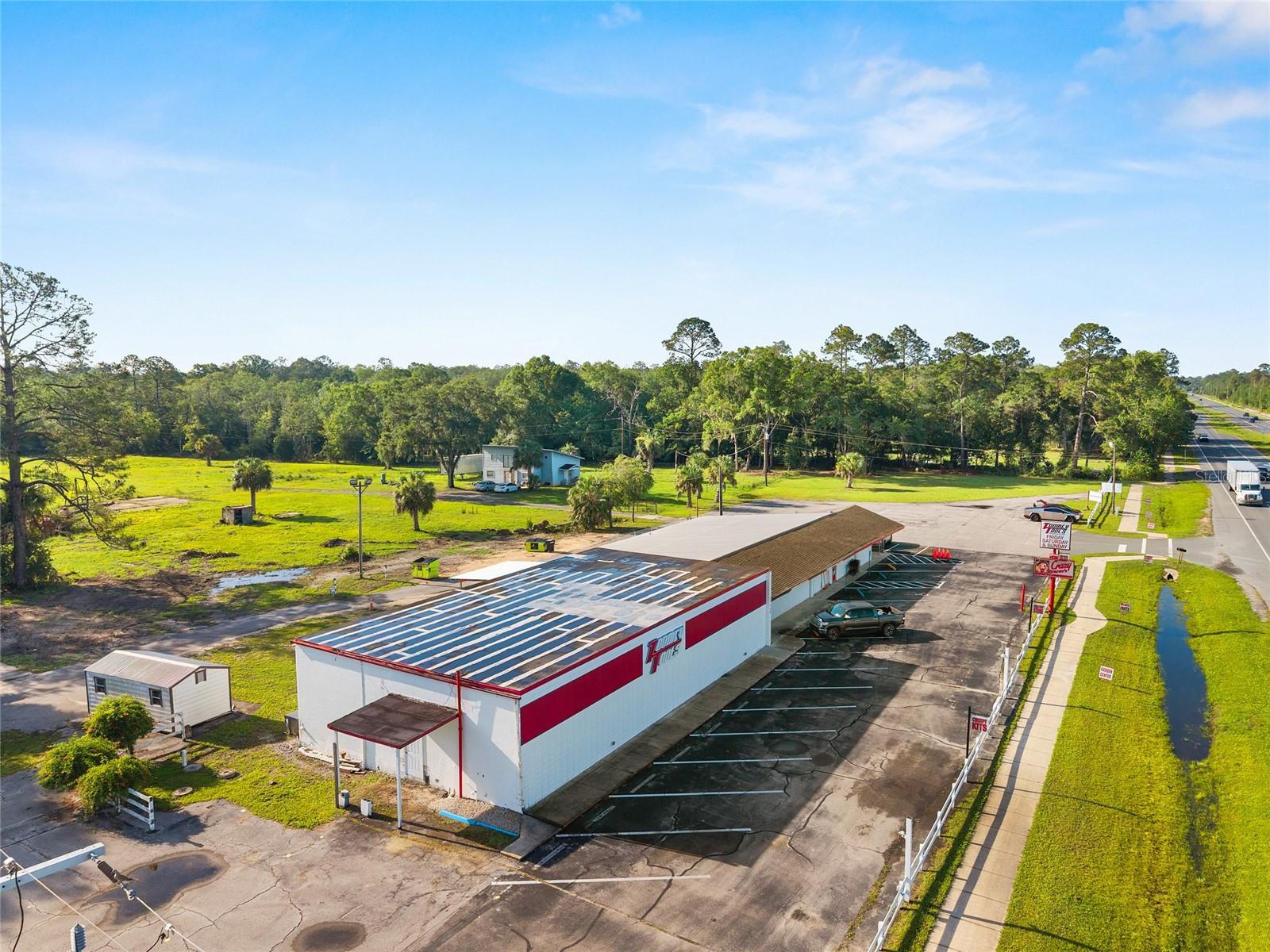17313 NE US HWY 301 photo 4