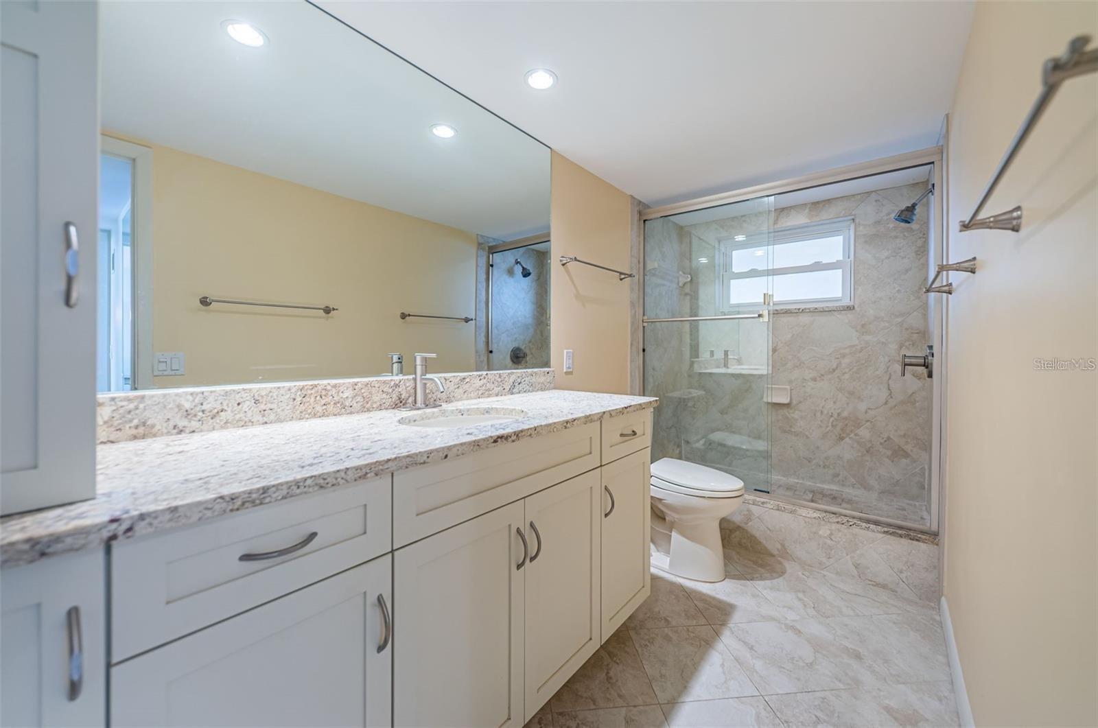 5130 BRITTANY DR S #202 photo 4