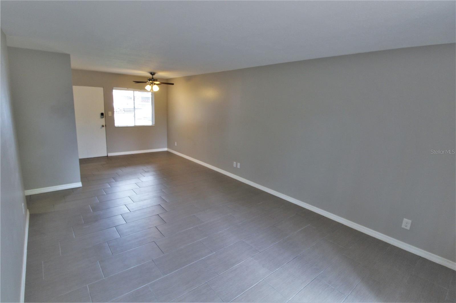 3001 BEE RIDGE RD #113 photo 4