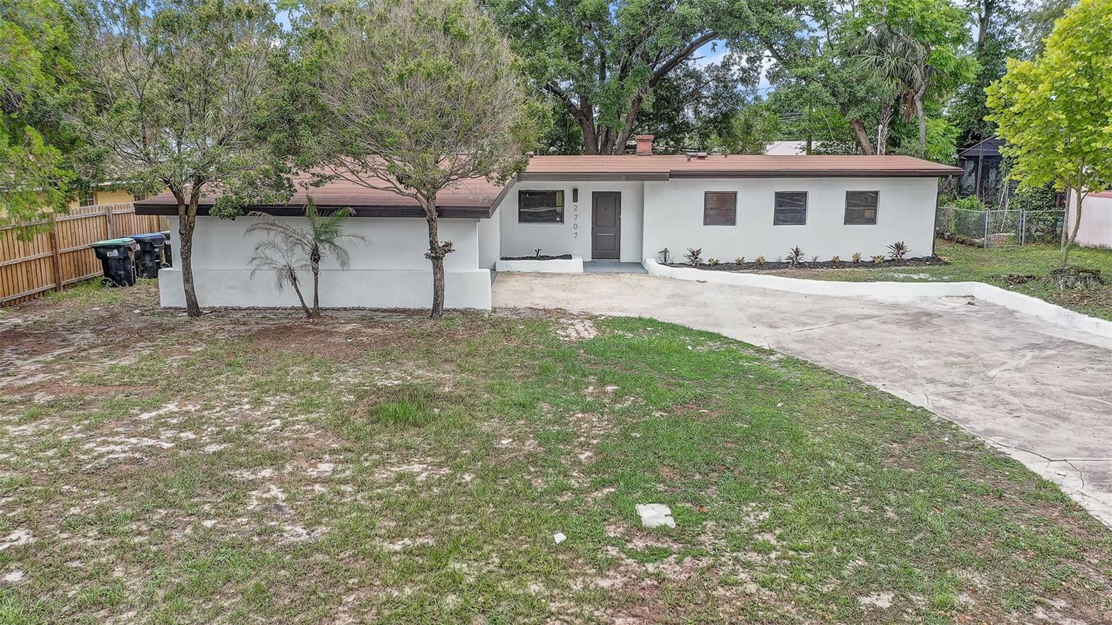 2707 WOODBRIDGE LN — home for sale
