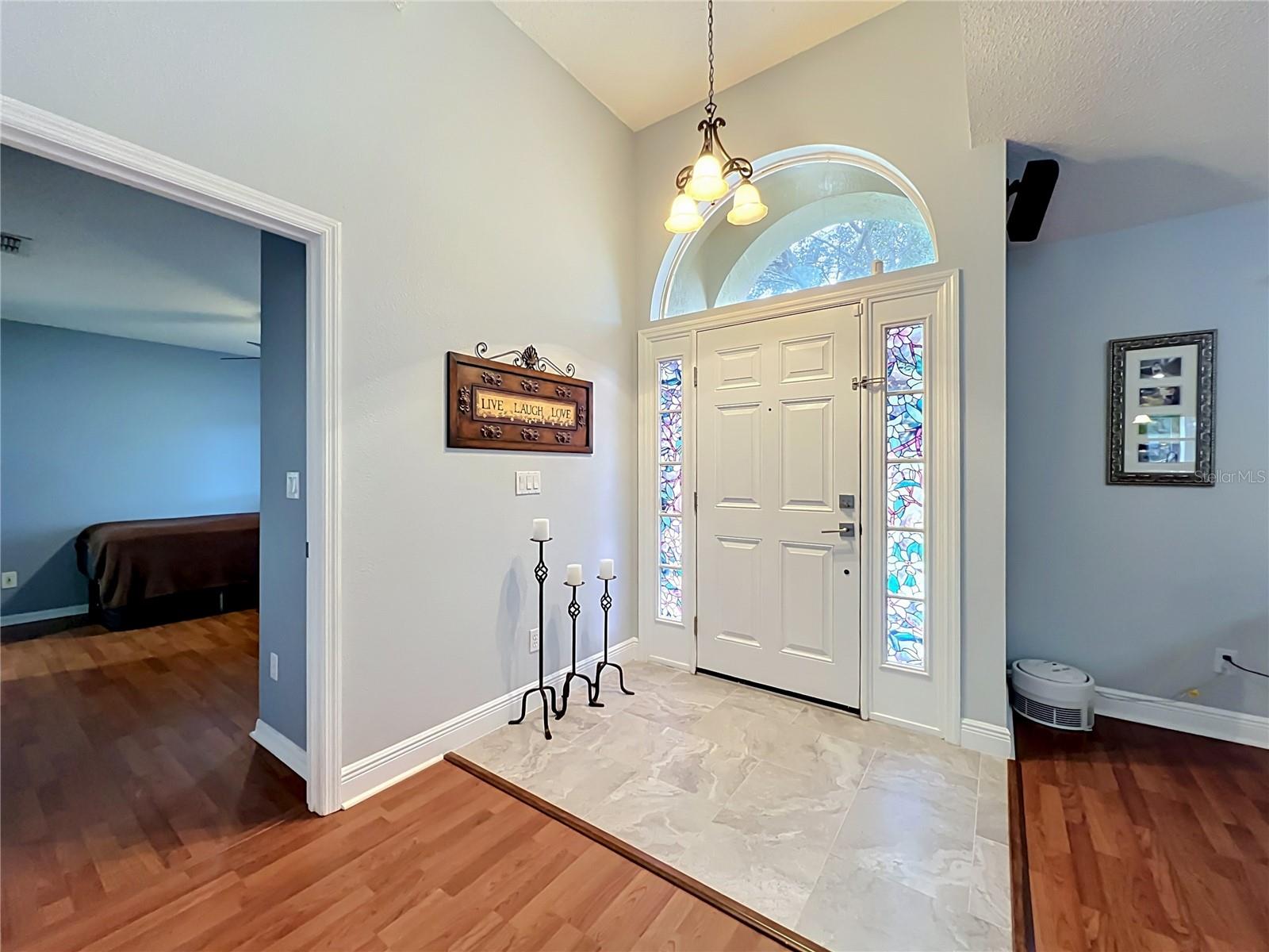 1123 LAKEVIEW OAKS DR photo 5