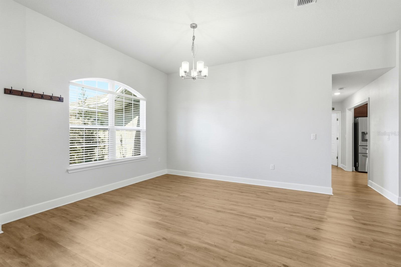 120 BREN MAR LN photo 4