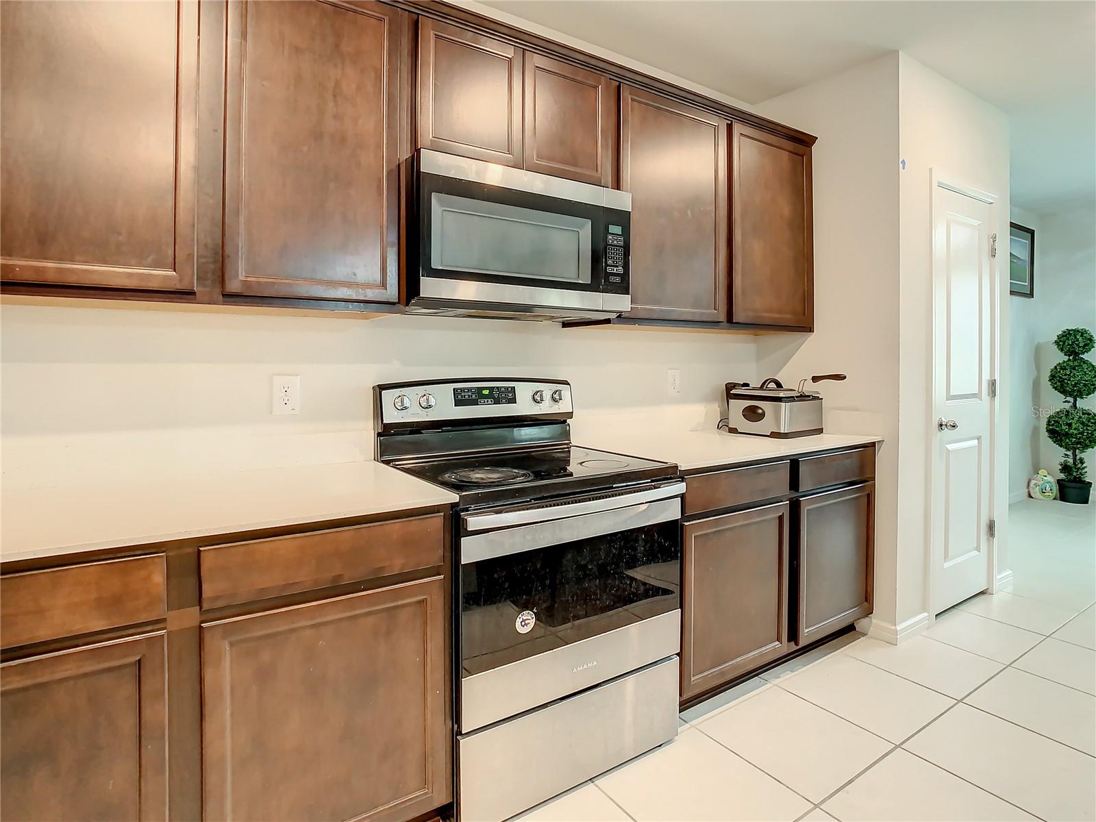 30344 MARQUETTE AVE photo 3