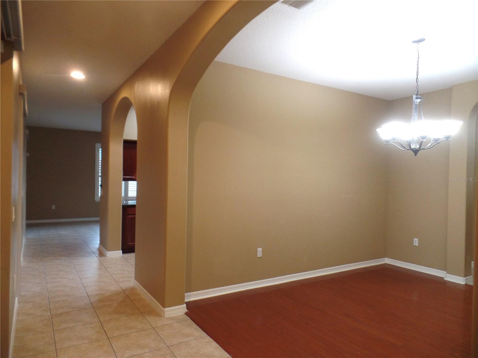 3240 PINEAPPLE ISLE DR photo 4