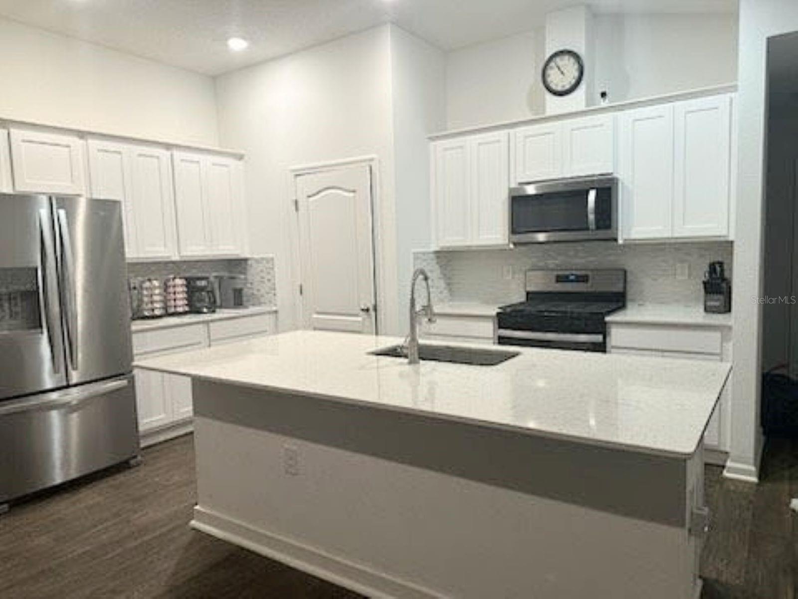 1 CADDY CT photo 3