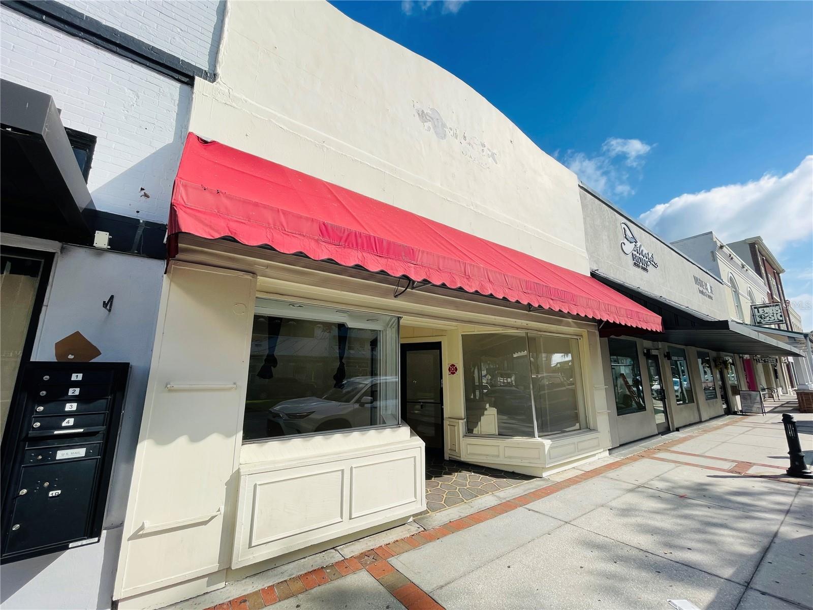 109 BROADWAY photo 2