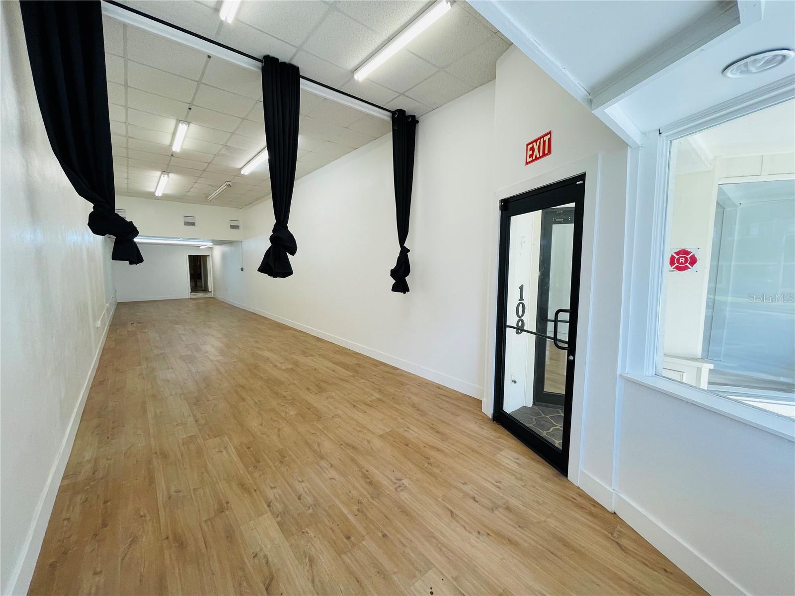 109 BROADWAY photo 5