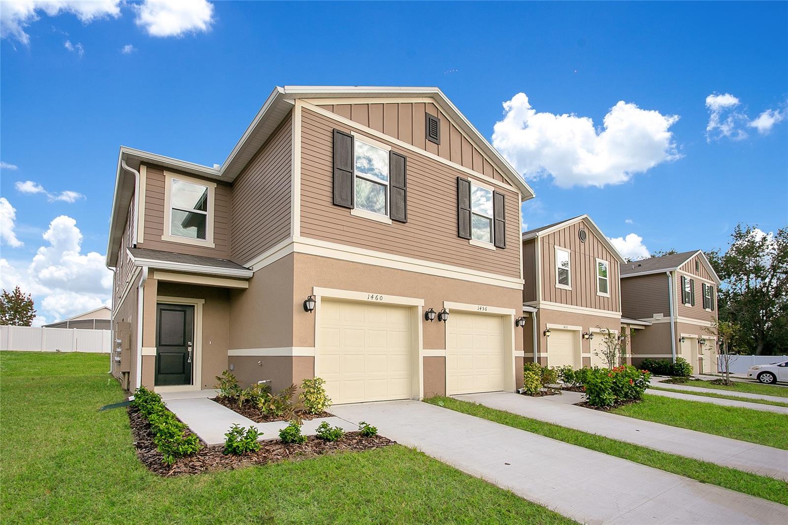 1460 MIRABELLA CIR photo 2