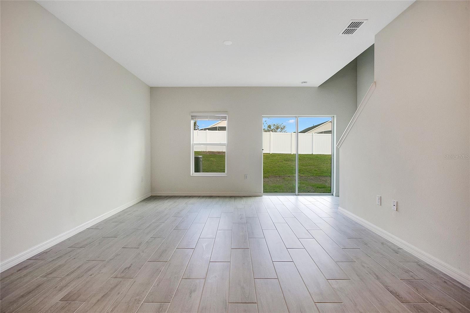 1460 MIRABELLA CIR photo 4