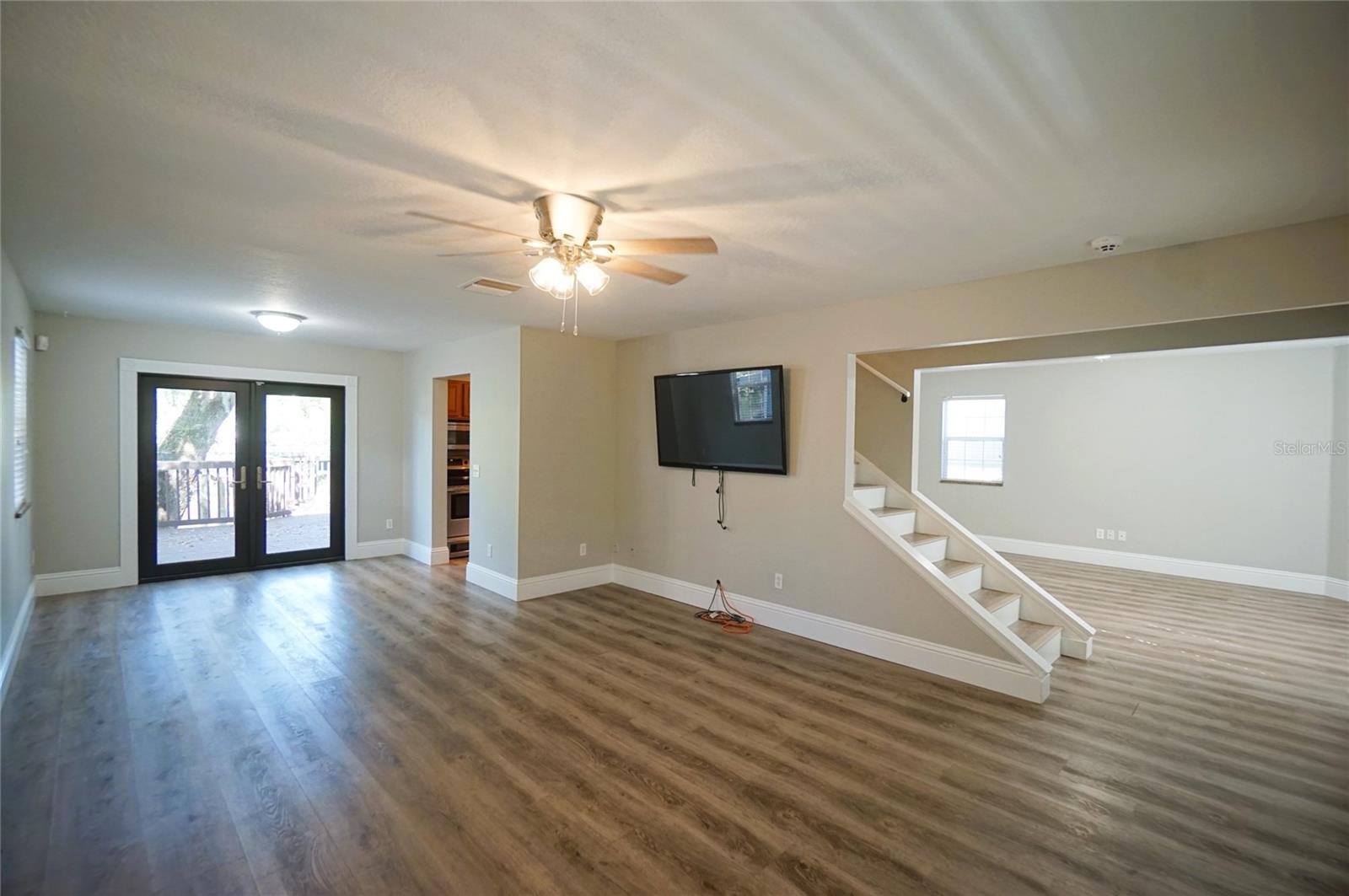 317 W HANLON ST photo 5