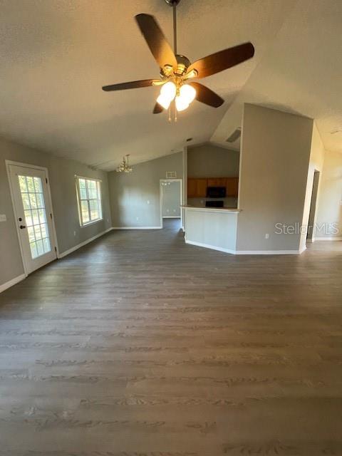 48 RENWORTH LN photo 5