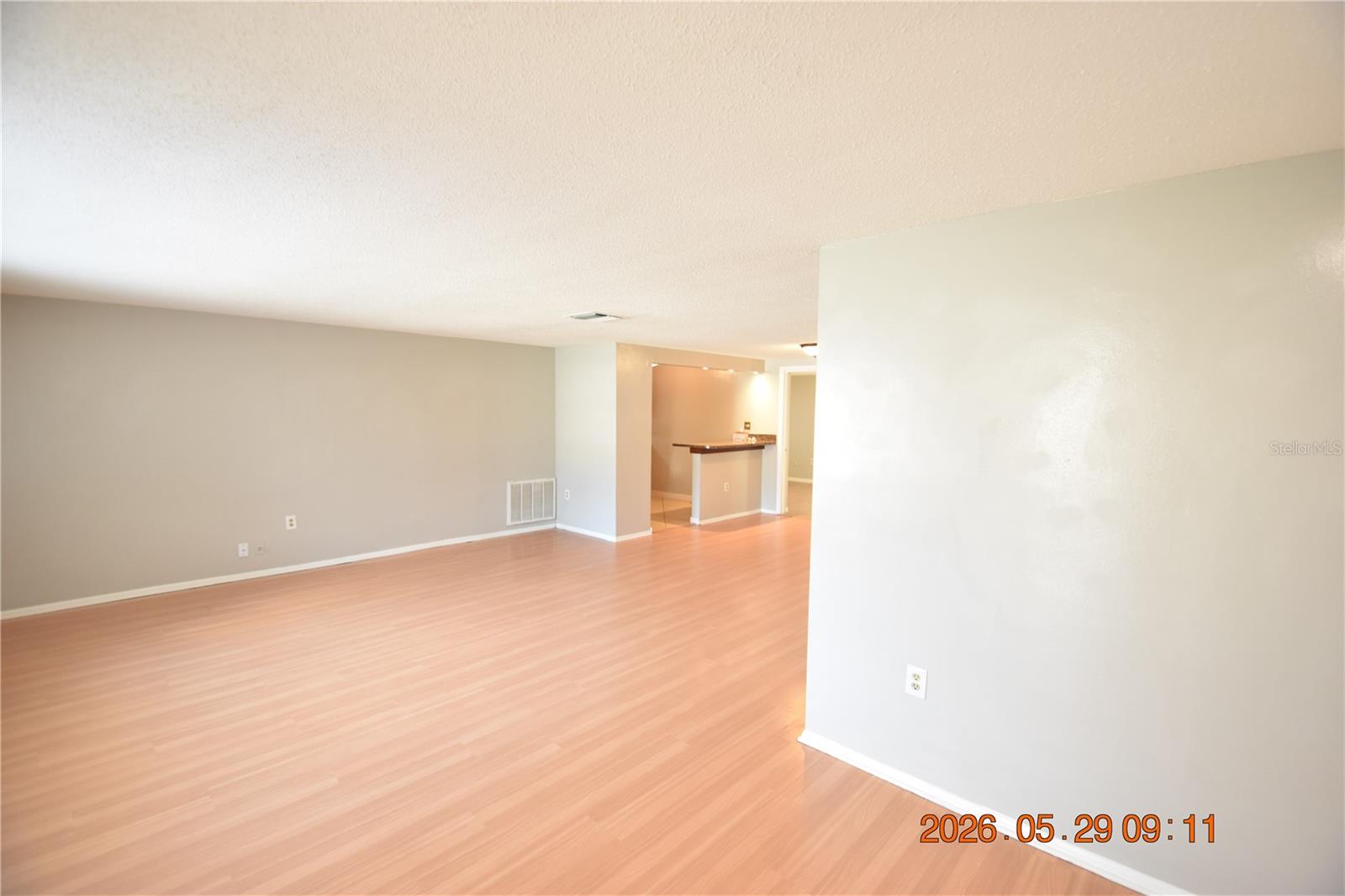 10816 PICCADILLY RD photo 4