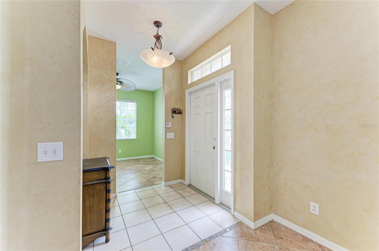 3931 YELLOWSTONE CIR photo 5