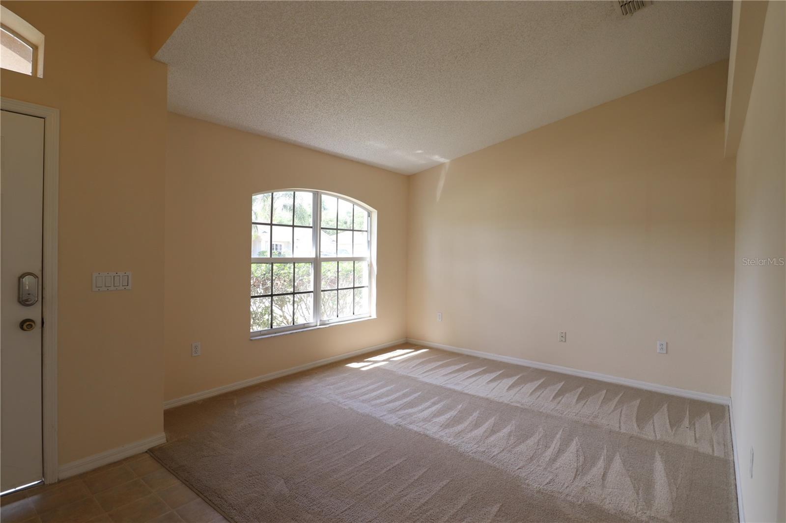 1386 FALLWOOD DR photo 2