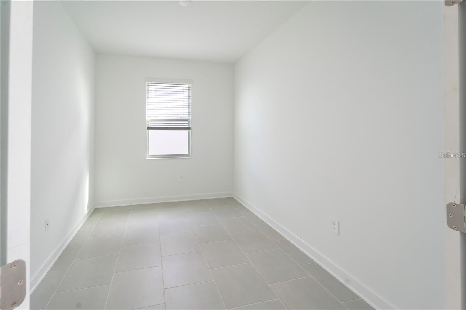 4032 REDBRIDGE LOOP photo 4