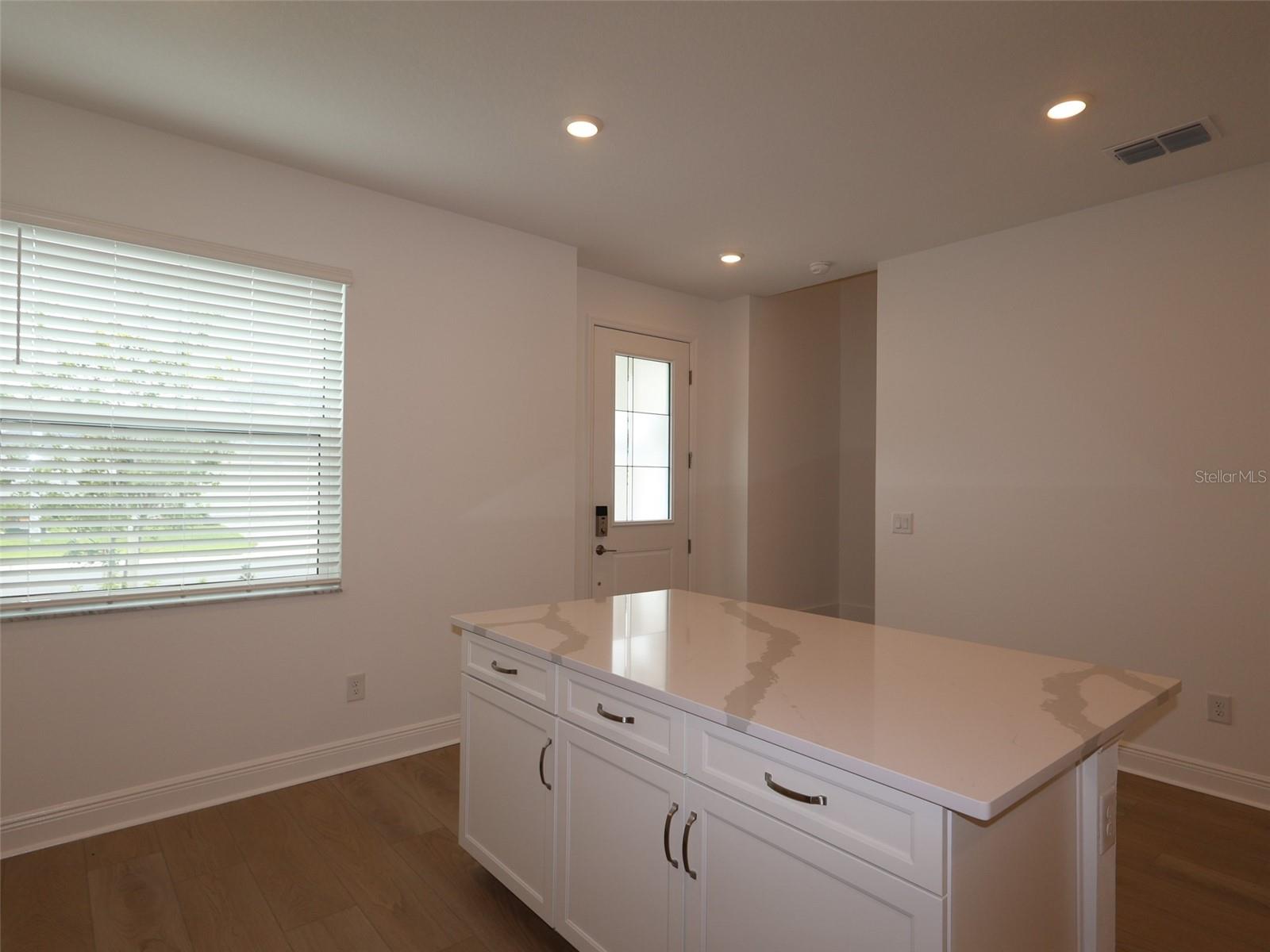 4458 SUNSET GARDEN ST photo 5