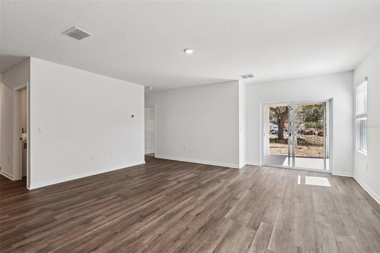 1763 GRANDIOSE DR photo 5