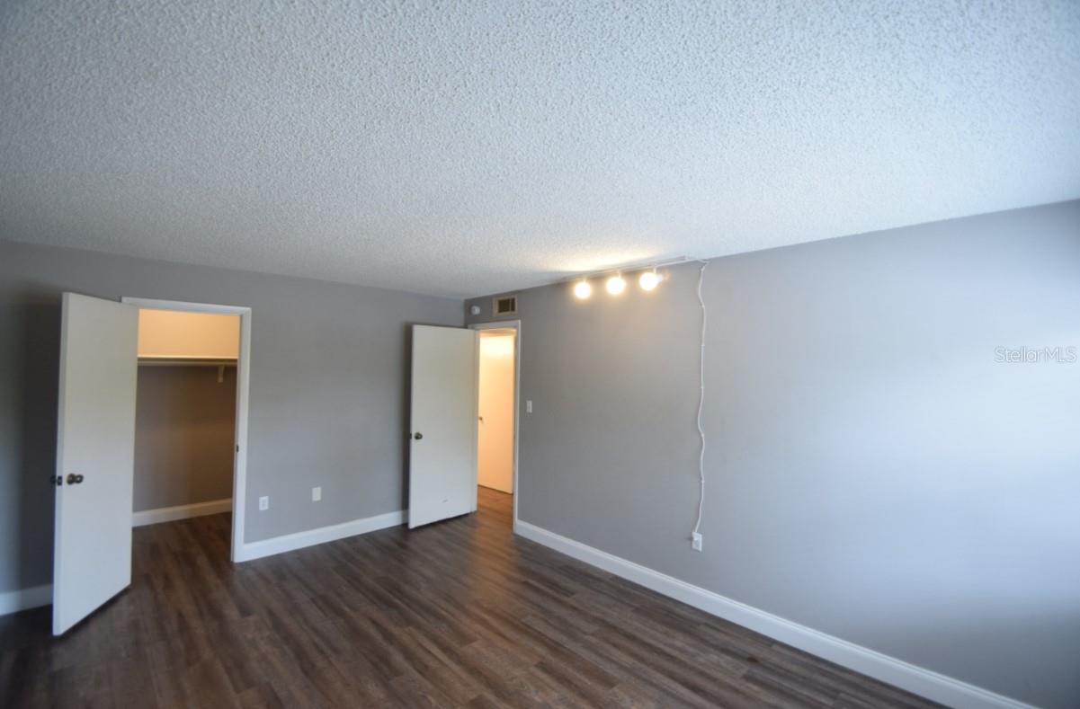 1005 S NEW YORK AVE #2 photo 3