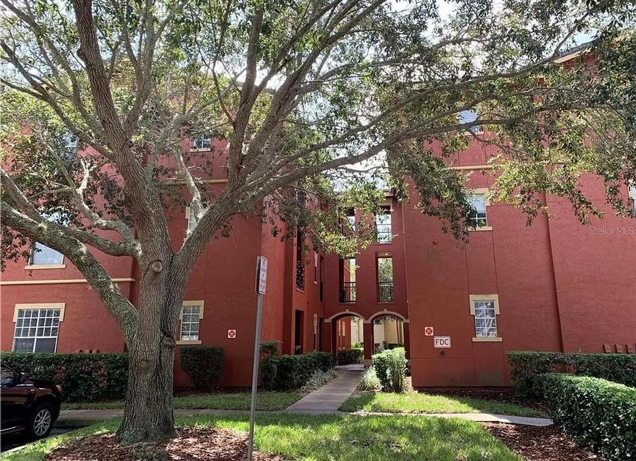 132 VISTA VERDI CIR #228 — home for sale