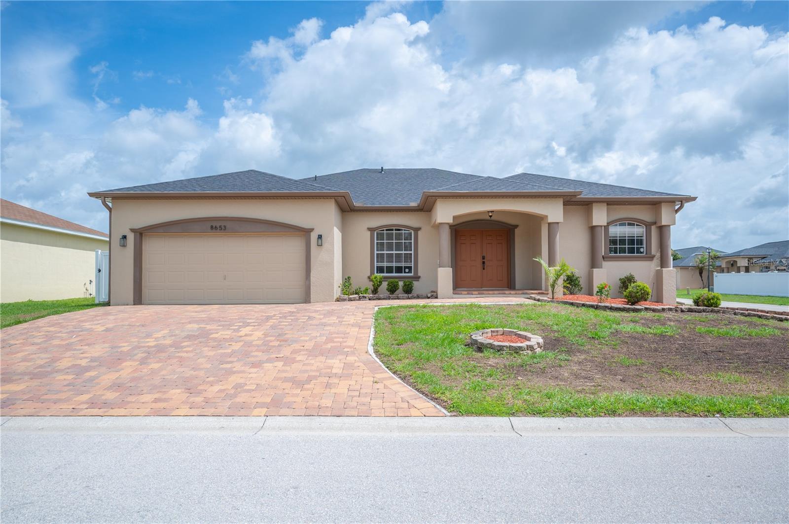 8653 PEBBLEBROOKE WAY photo 2