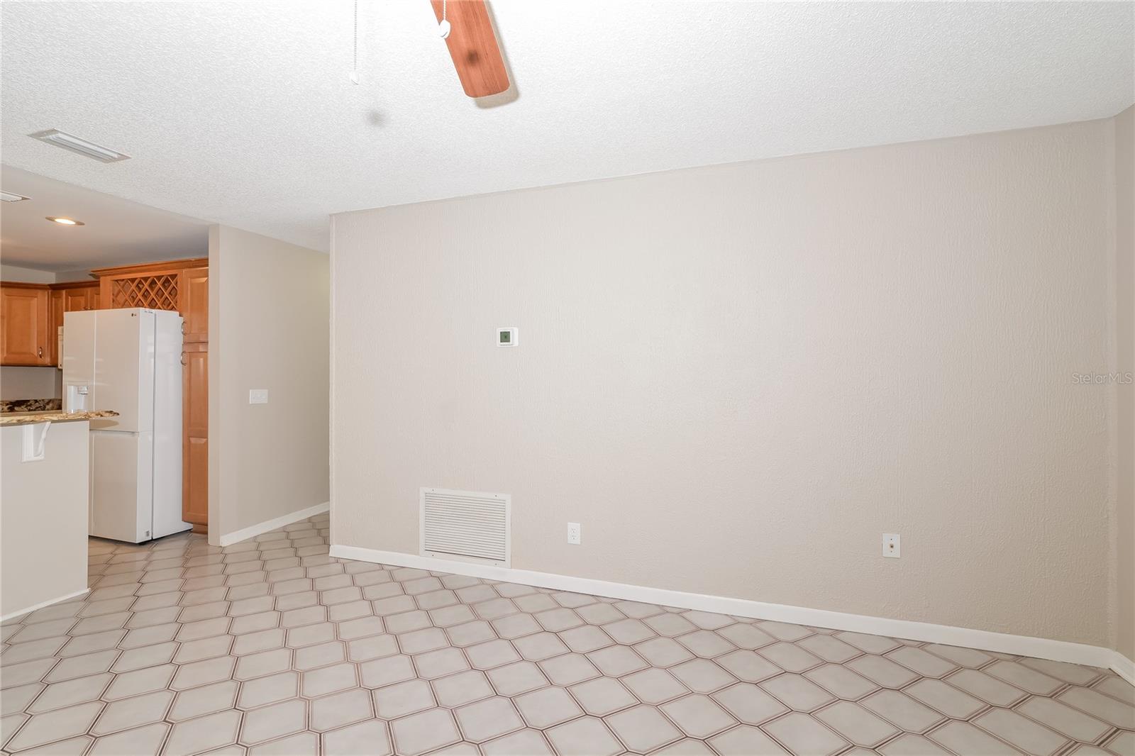 8873 ASPEN AVE photo 2