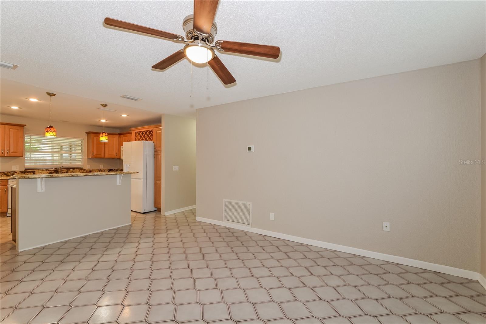 8873 ASPEN AVE photo 3