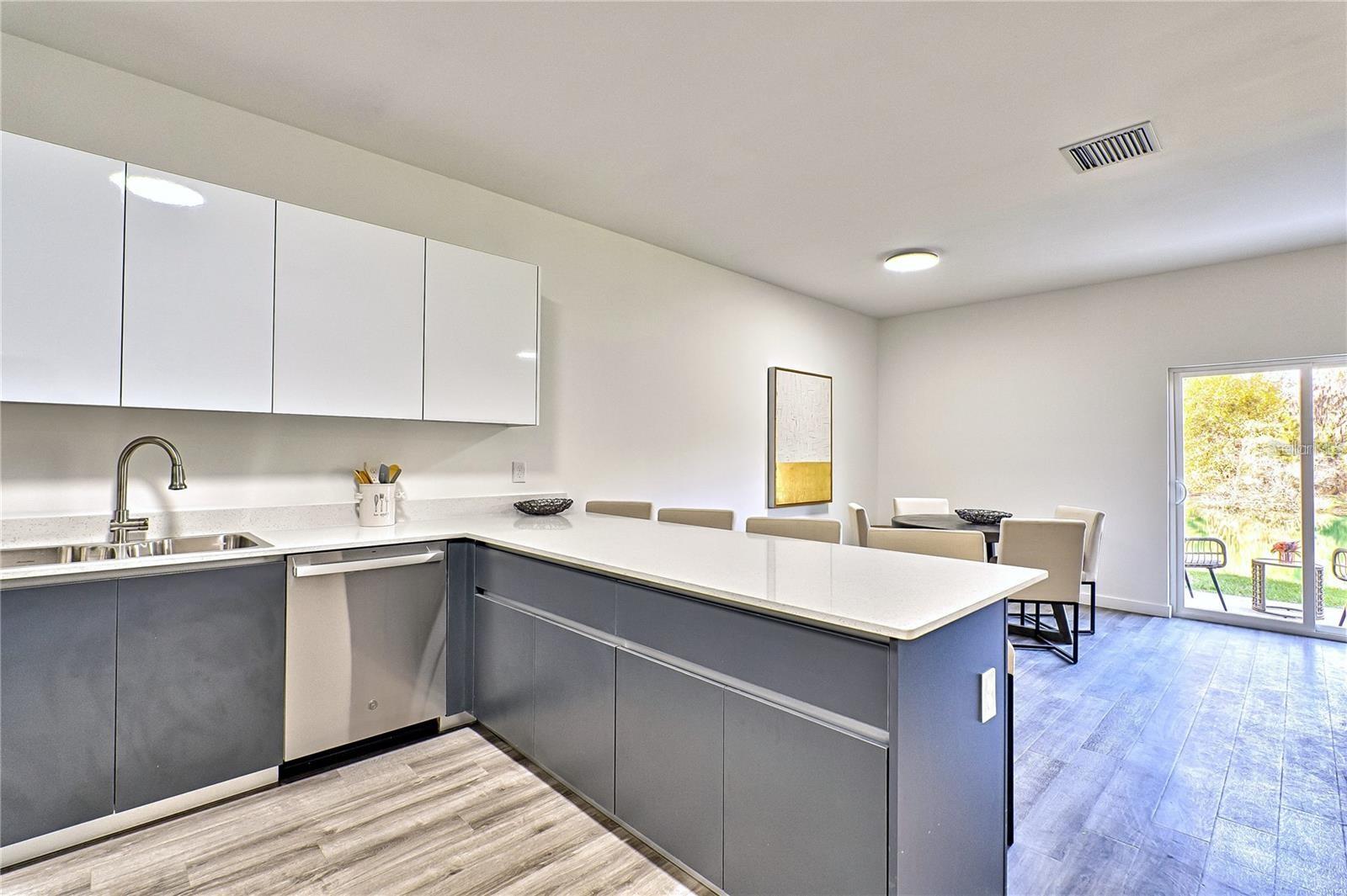 1595 NW 29TH RD #3 photo 4