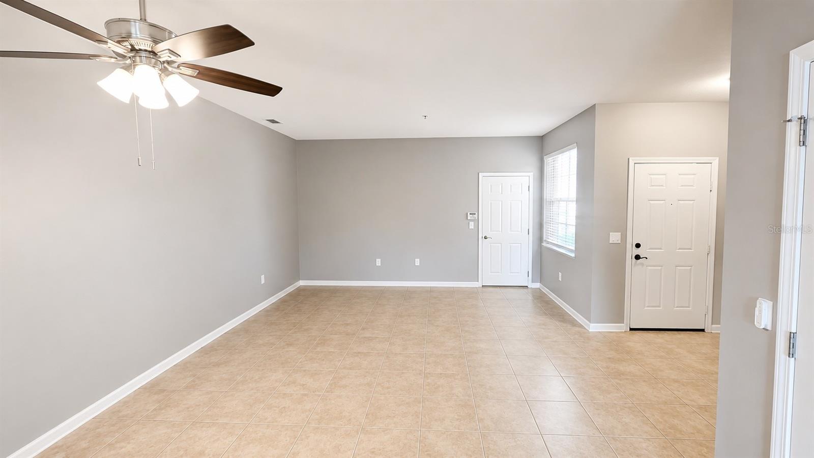 3696 PARKRIDGE CIR #26-105 photo 3
