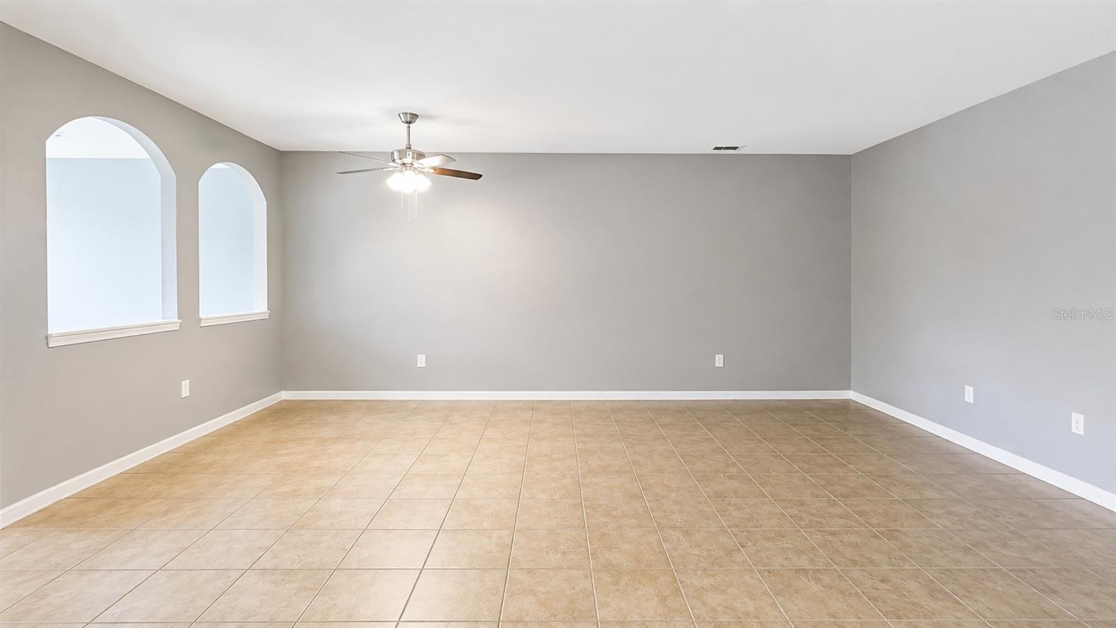 3696 PARKRIDGE CIR #26-105 photo 4