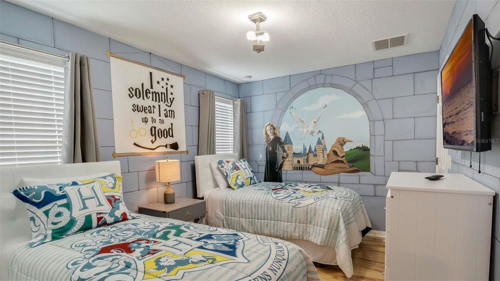 430 LAS FUENTES DR photo 5