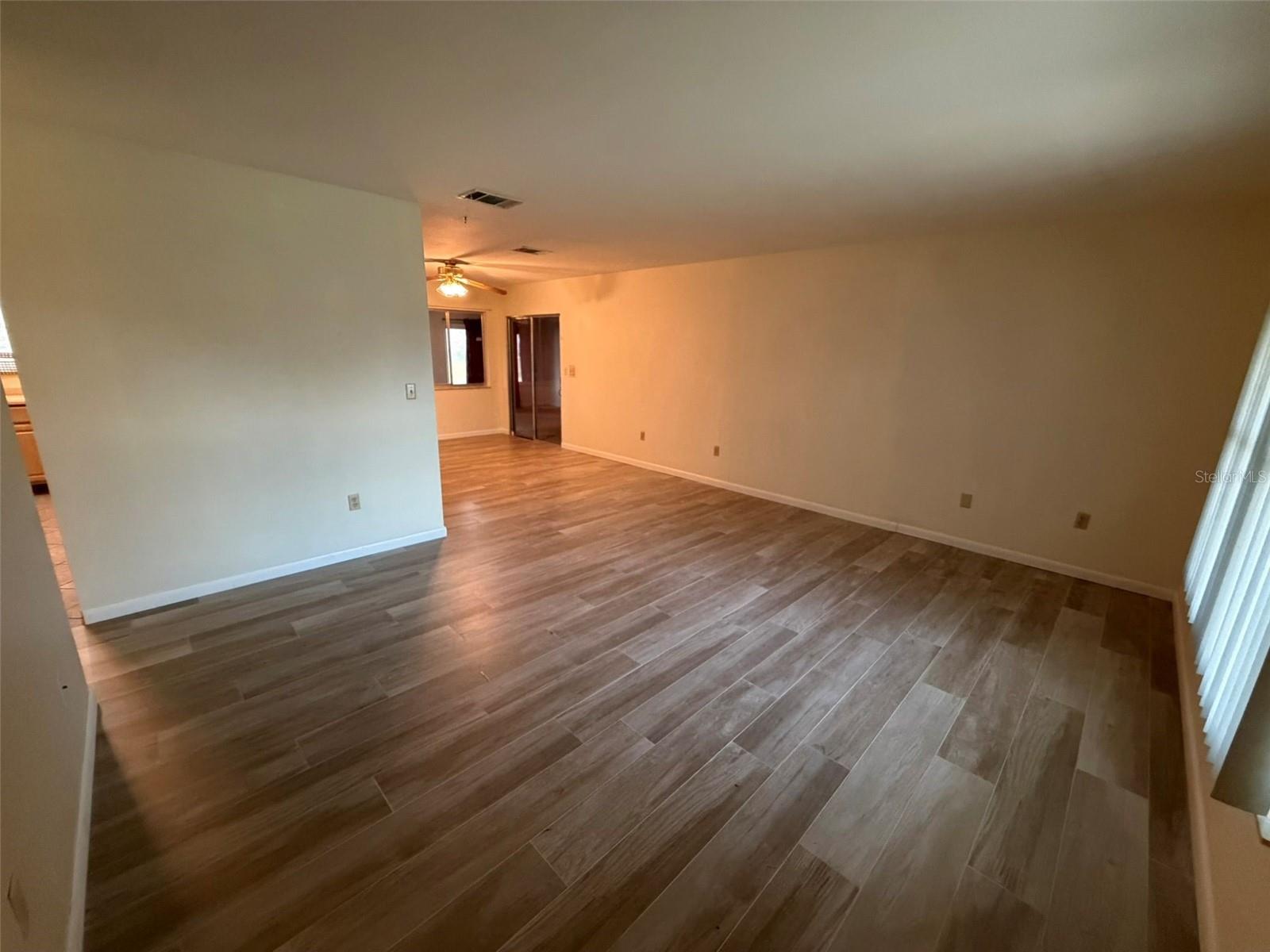 8228 SAN JACINTO AVE photo 5