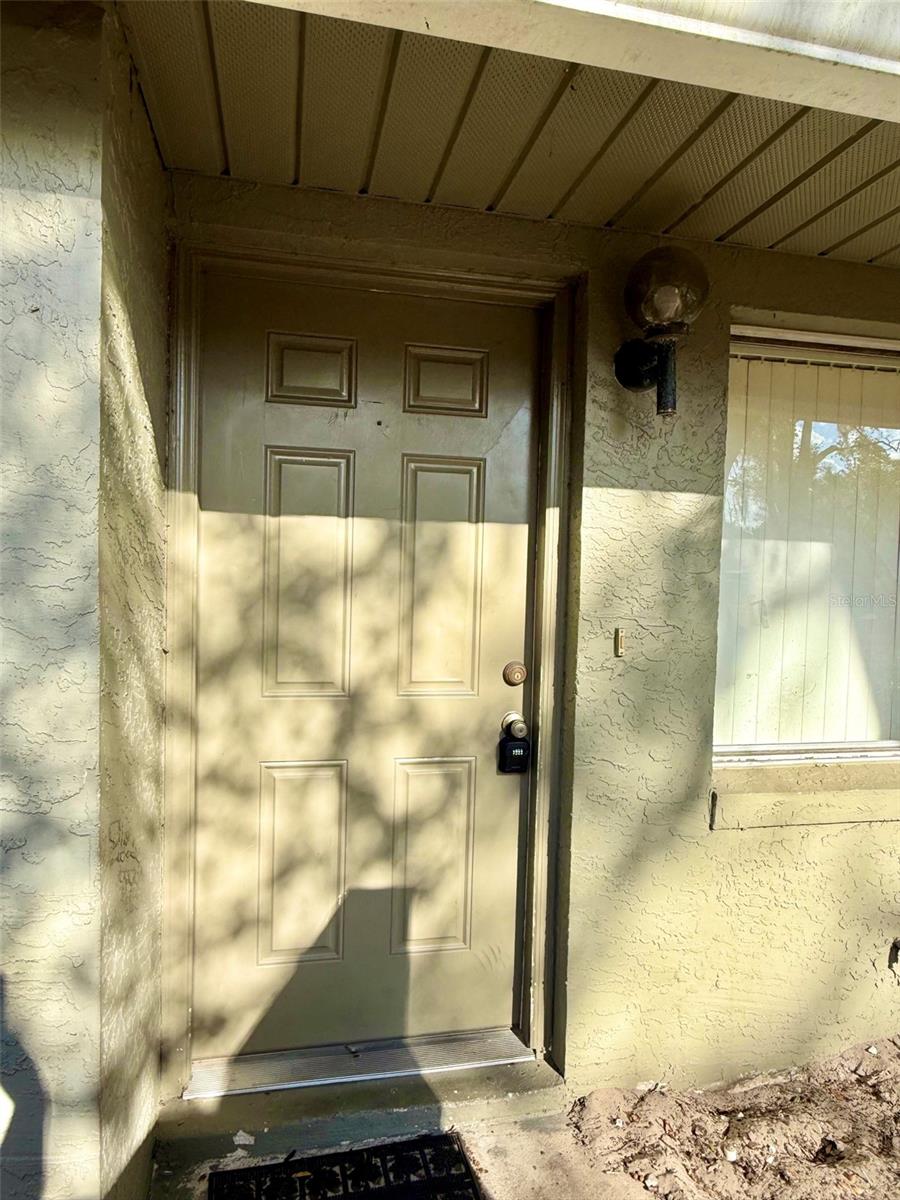 4562 PHEASANT RUN DR #9B photo 3