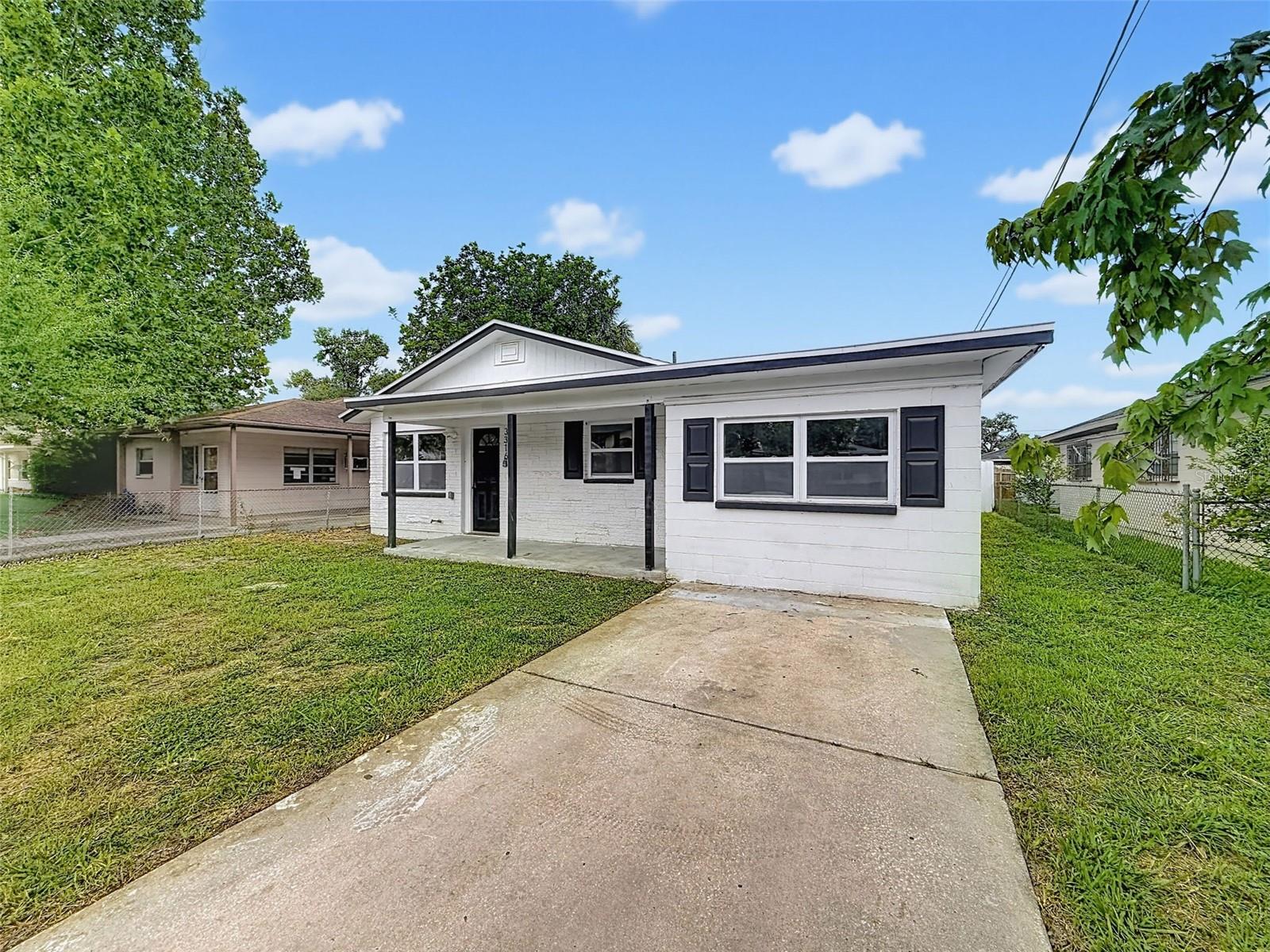 3316 W NASSAU ST photo 4