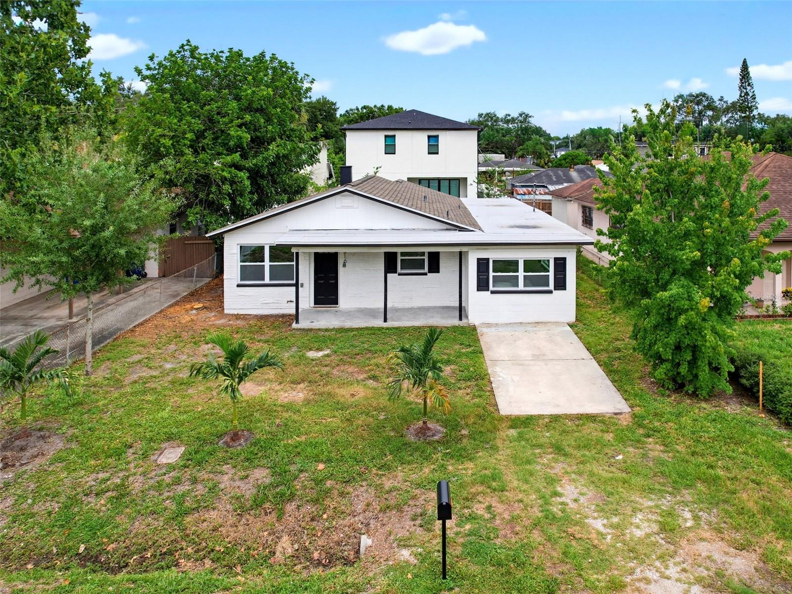 3316 W NASSAU ST photo 5