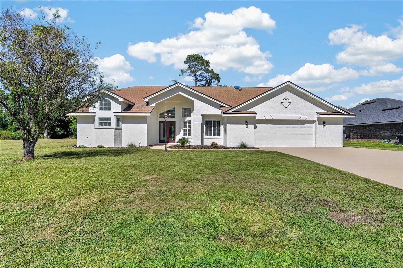 107 LINDSAY DR photo 3