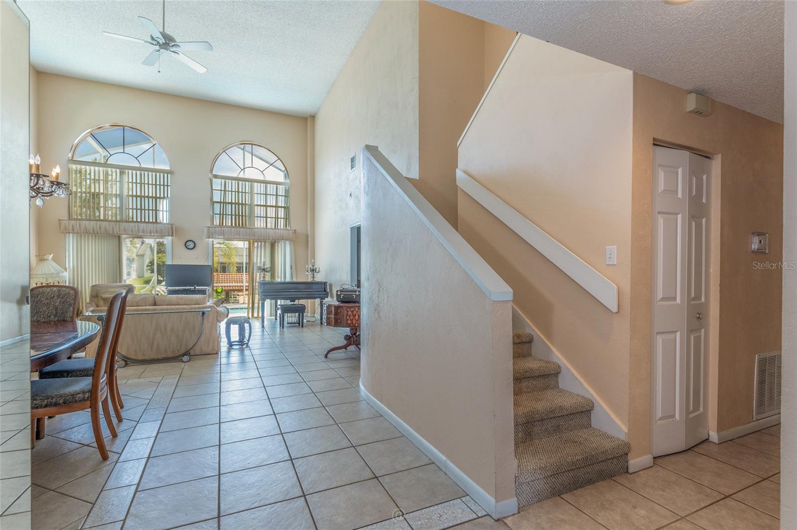 29 CHEROKEE CT W photo 3