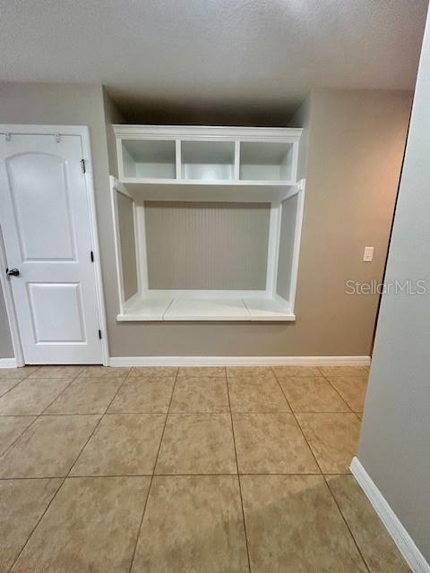 5739 LACAR WAY photo 4