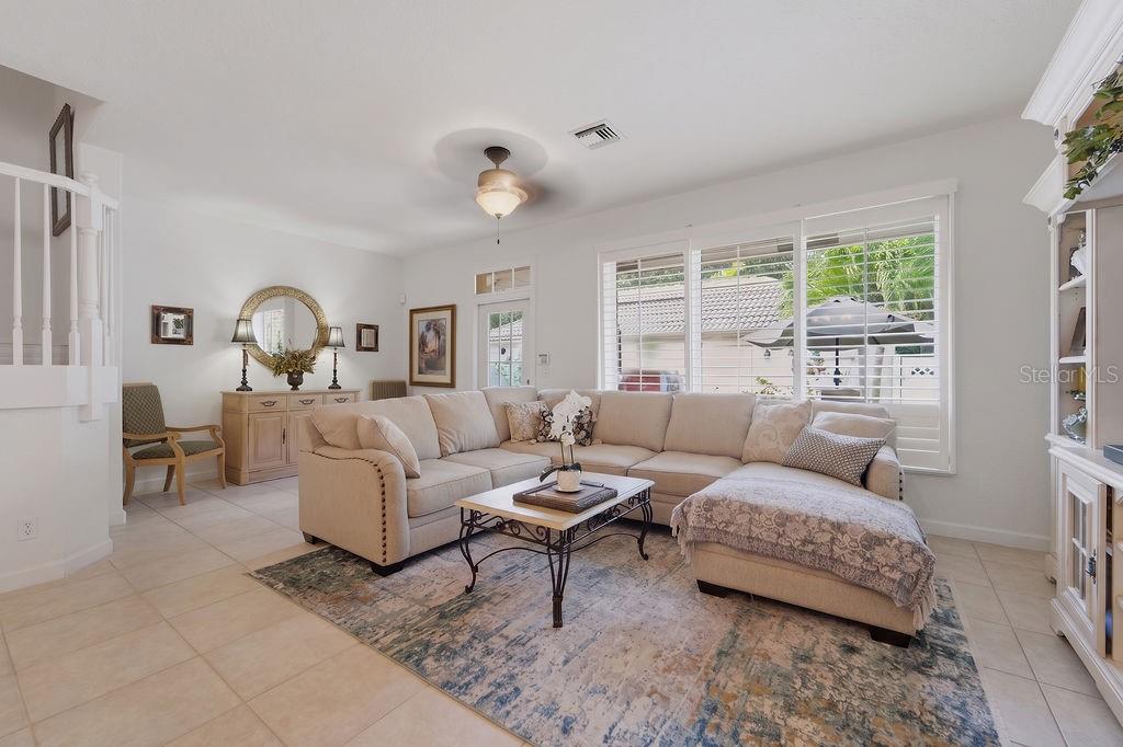 8074 MURANO CIR photo 4