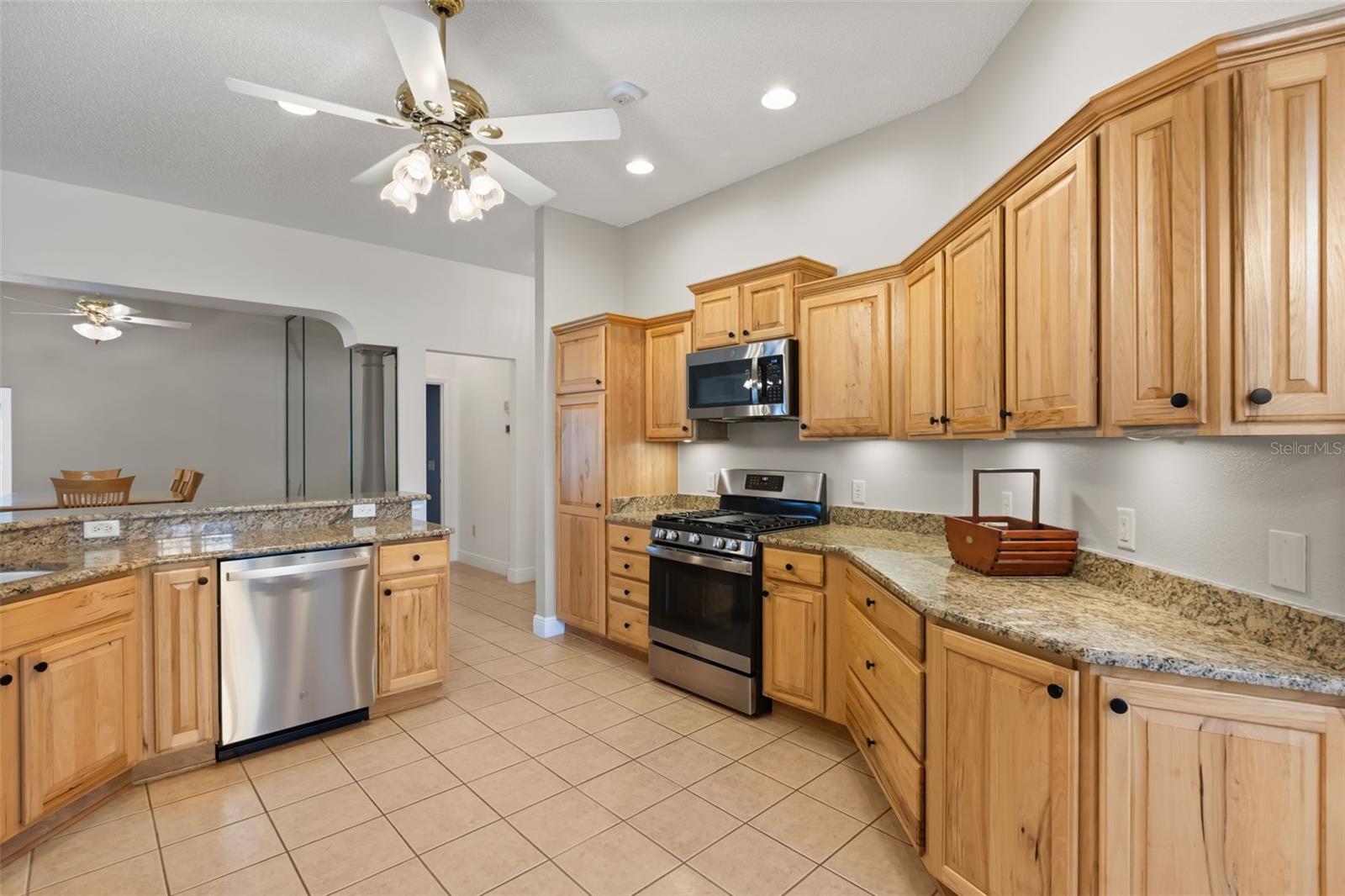 2120 CALLAWAY DR photo 3