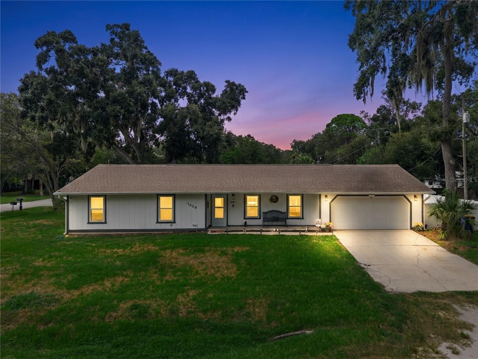 1629 ORANGE TREE DR photo 2
